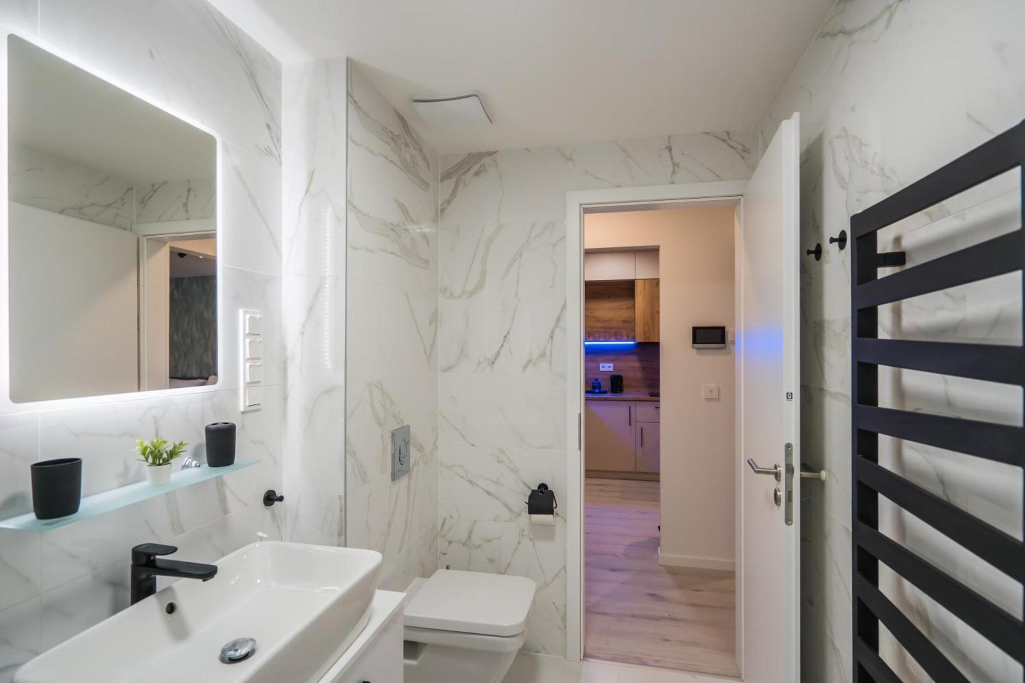 Myflat Wave 36 Suite Siofok Bagian luar foto